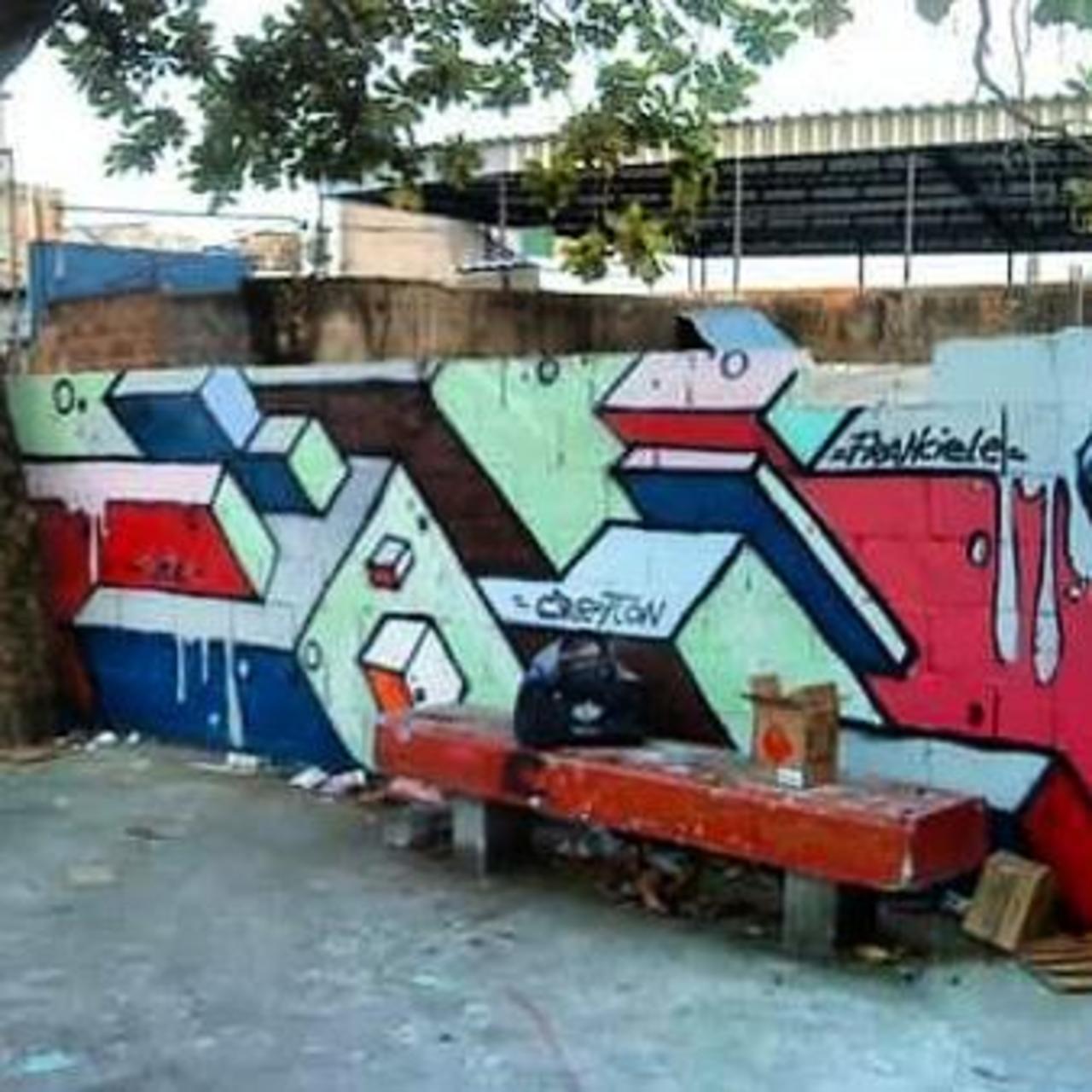 Bands auc-la22-d #graffiti #artistasurbanoscrew #streetartrio #streetart #auclassed by artistasurbanoscrew http://t.co/qCAJT70Fja