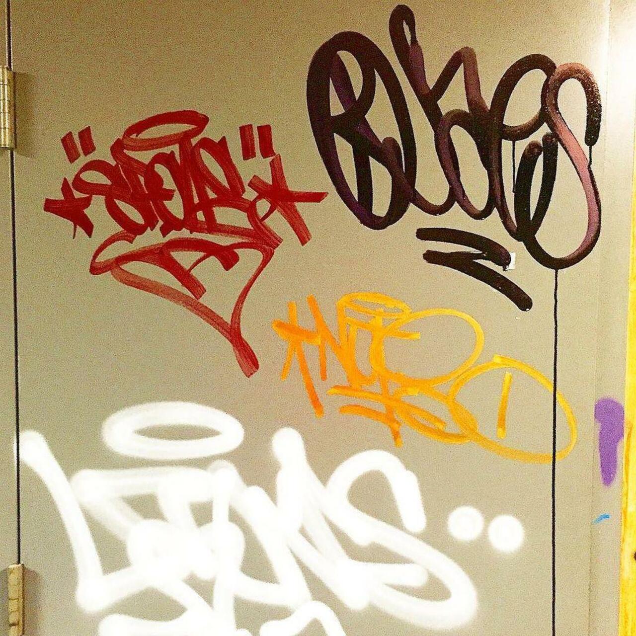 RT @artpushr: via #ojae1fyc "http://bit.ly/1MOqWdW" #graffiti #streetart http://t.co/7SBrW35QUi