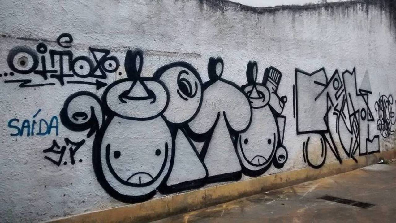 por: @oito80 • #rjvandal
#streetartrio #streetart #graffiti #graffitiart #art #riodejaneiro #tags #tagsandthrows #t… http://t.co/iUVj2t2UA5