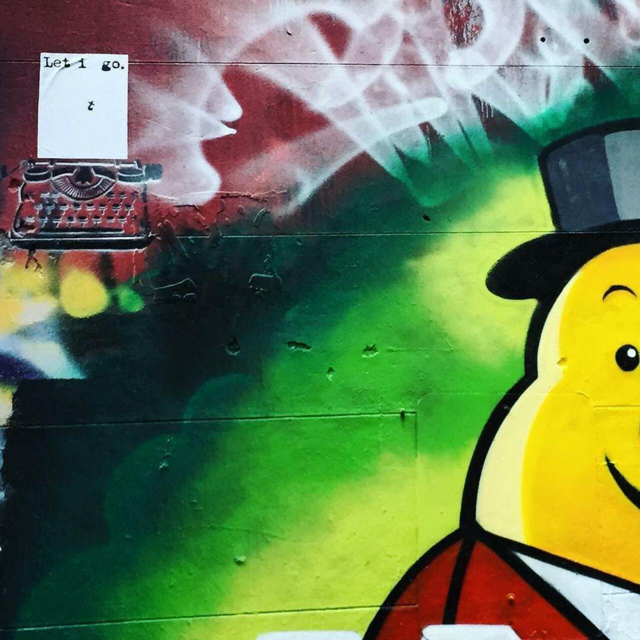 L E T  I [T]  G O 
first #wrdsmthɹǝpunuʍop find ✌️ // #wrdsmth #streetart #hosierlane #cbd #melbourne #graffiti b… http://t.co/GwBJyXLQBv