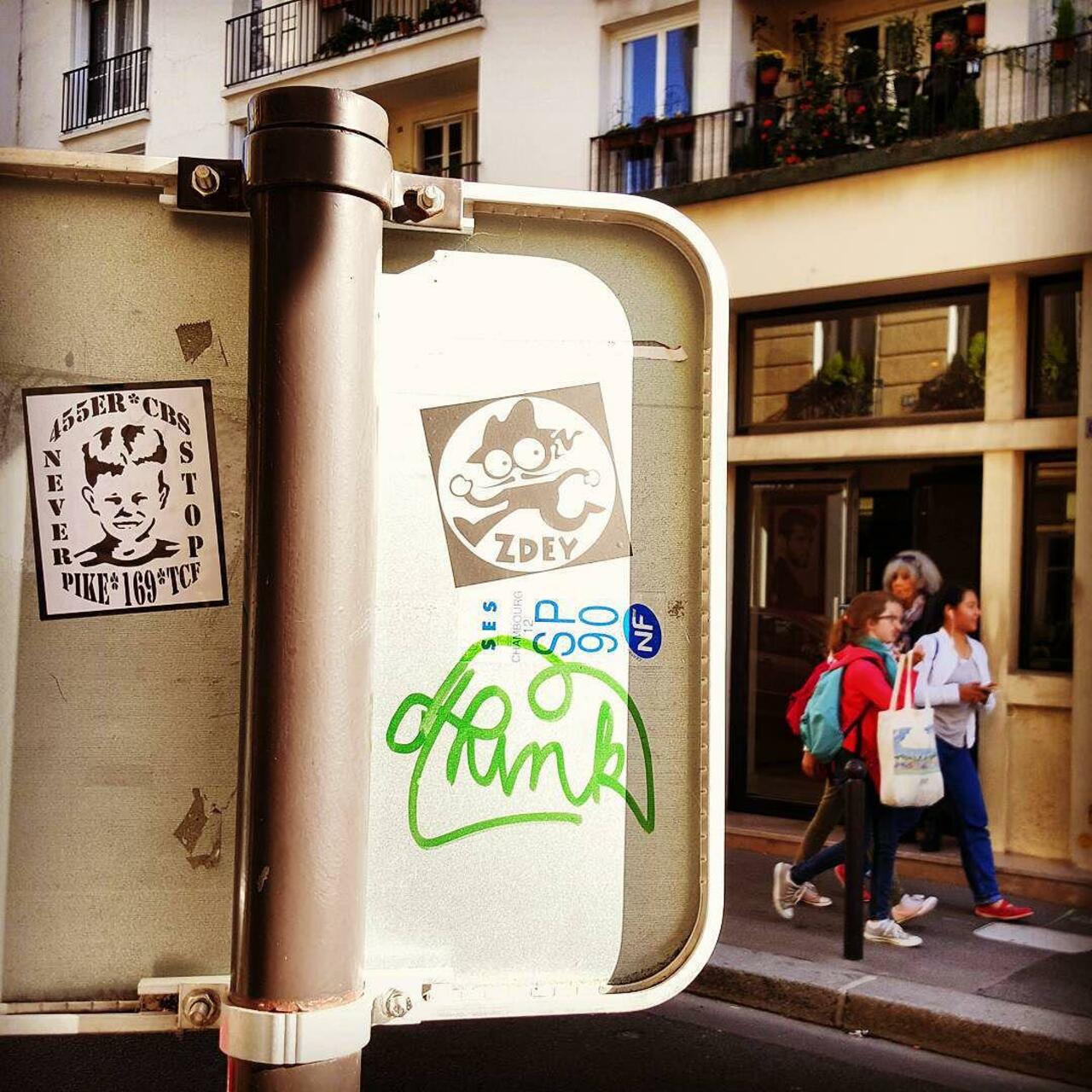 #Paris #graffiti photo by @the169 http://ift.tt/1KXc8GQ #StreetArt http://t.co/uUaYlodi6S