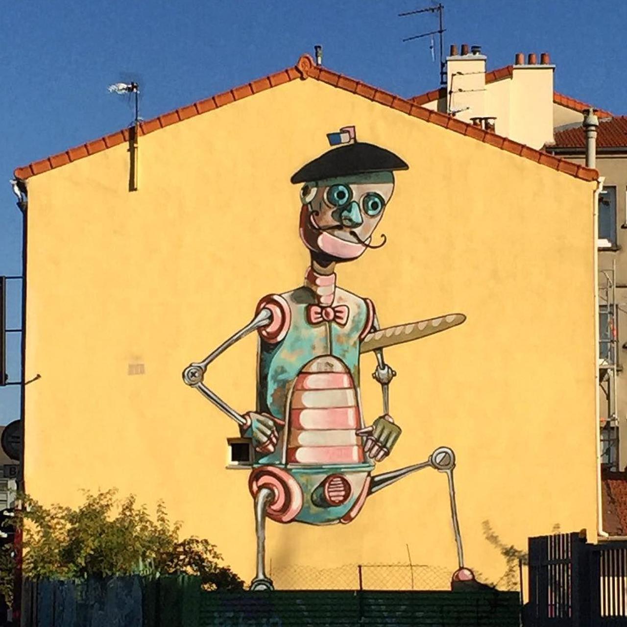 #Paris #graffiti photo by @jeanlucr http://ift.tt/1Pb8cYl #StreetArt http://t.co/8nsGHV0RPh