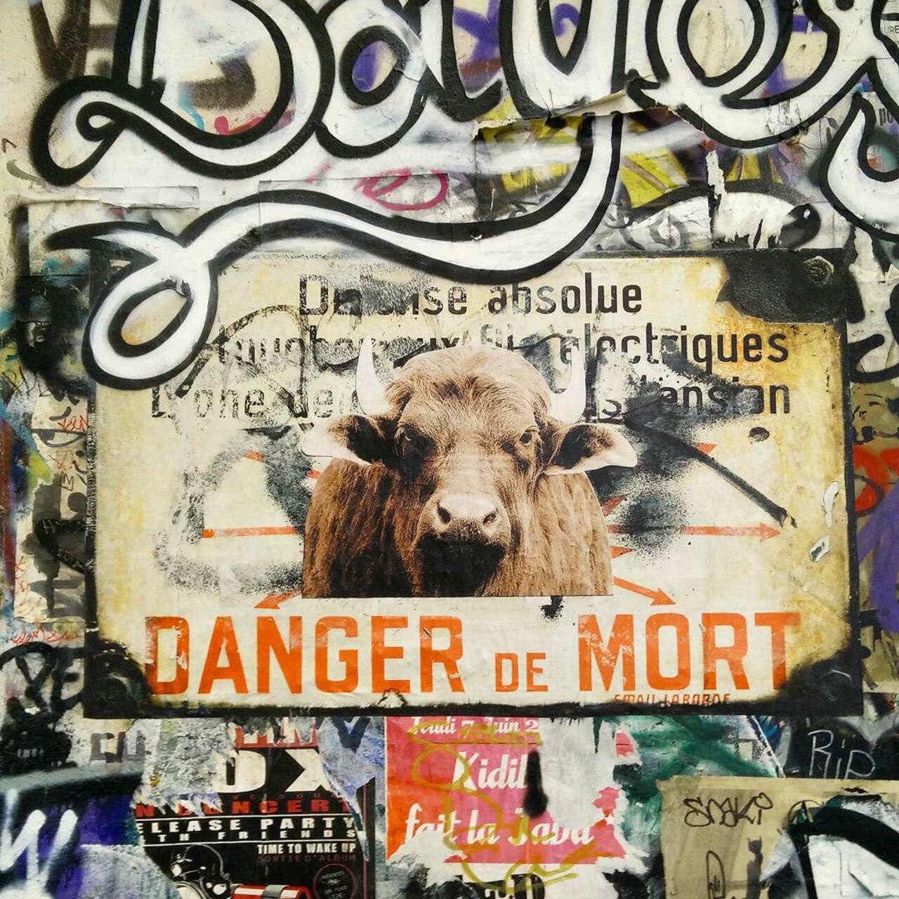 circumjacent_fr: #Paris #graffiti photo by ceky_art http://ift.tt/1VuHWx3 #StreetArt http://t.co/hvb3NSFMgC