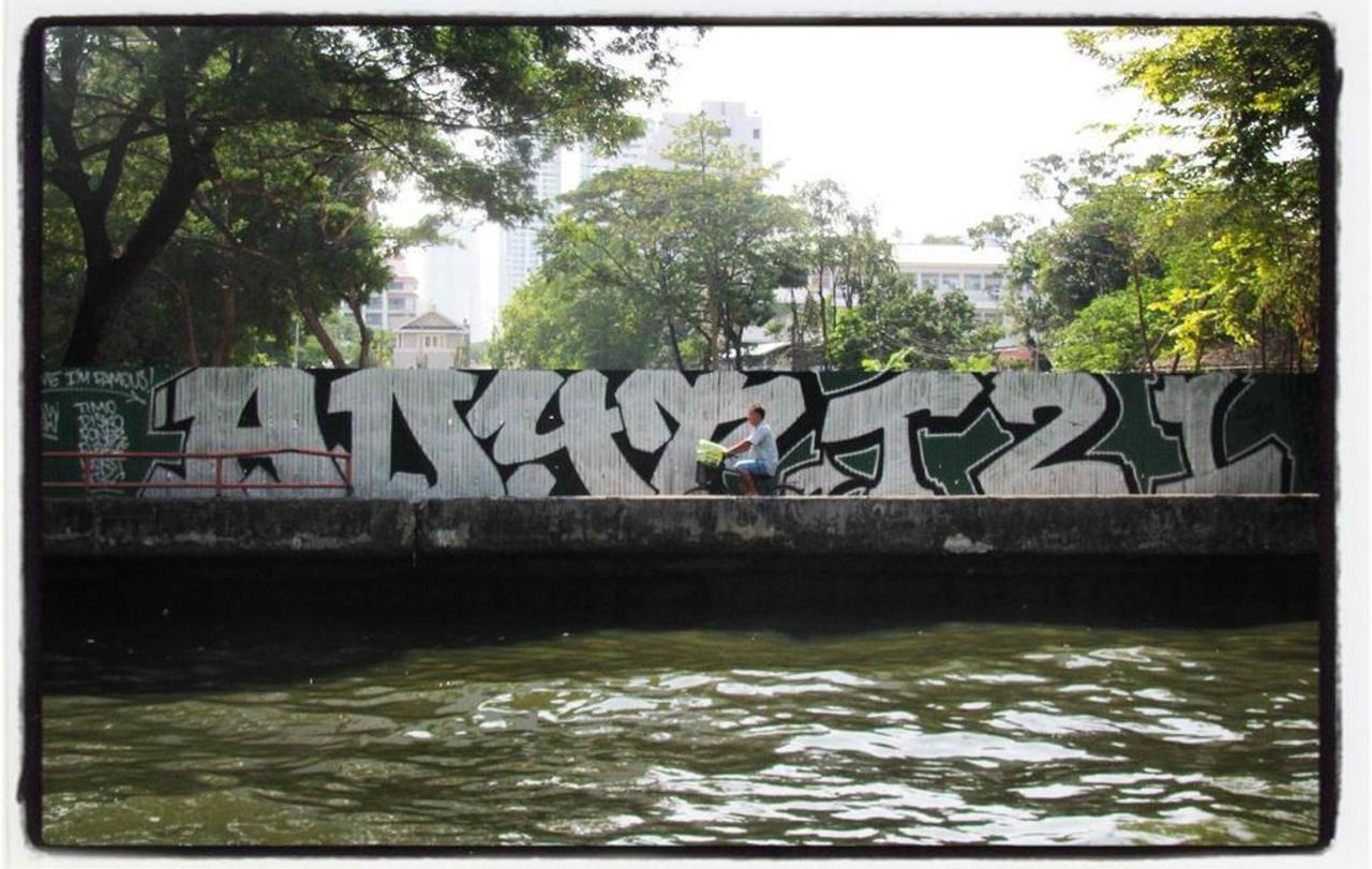 via #comasoundkartel.t "http://bit.ly/1PcC4ne" #graffiti #streetart http://t.co/LfNX700LbJ