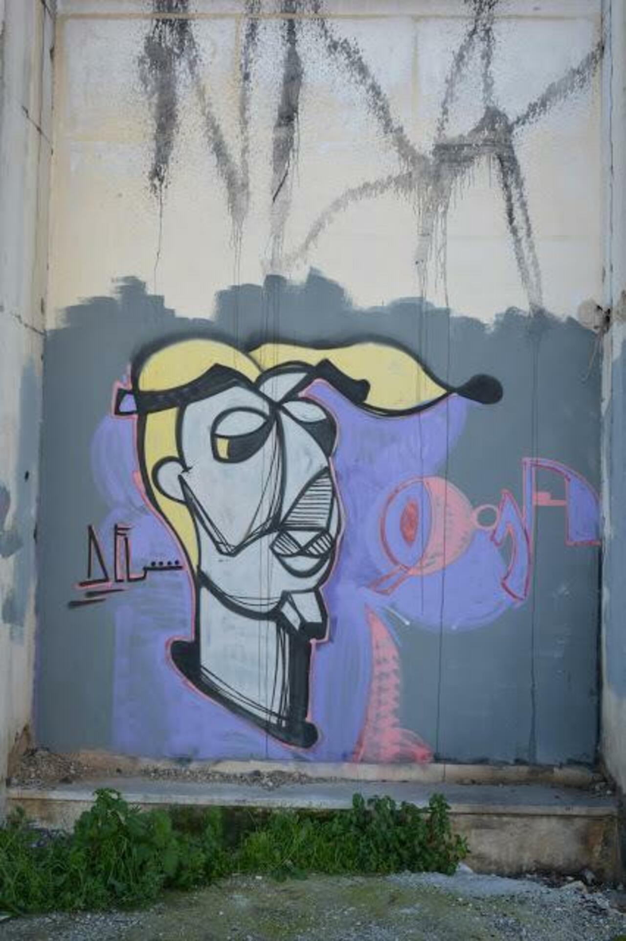 4/10/15, Λεωφόρος Αθηνών 35 Αθήνα - 2 φωτό #art #streetart #graffiti #Athens If you want t… http://ift.tt/1mxu95z http://t.co/lRJYa3XGTy