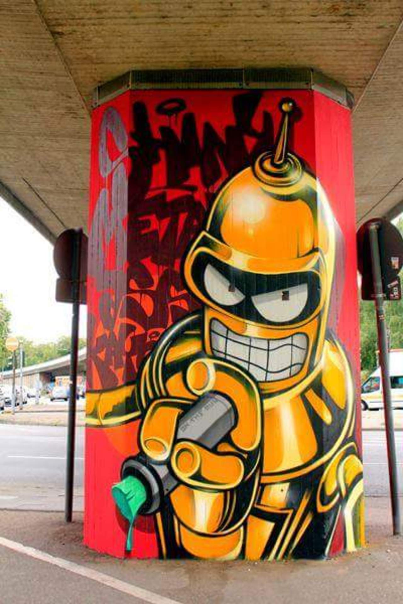 RT @streetartscout: RT @HipHopVandals Sweet #streetart piece featuring recoloured Bender from #Futurama ... Kayo* #graffiti #art @slurmed http://t.co/oABJNLqOBR