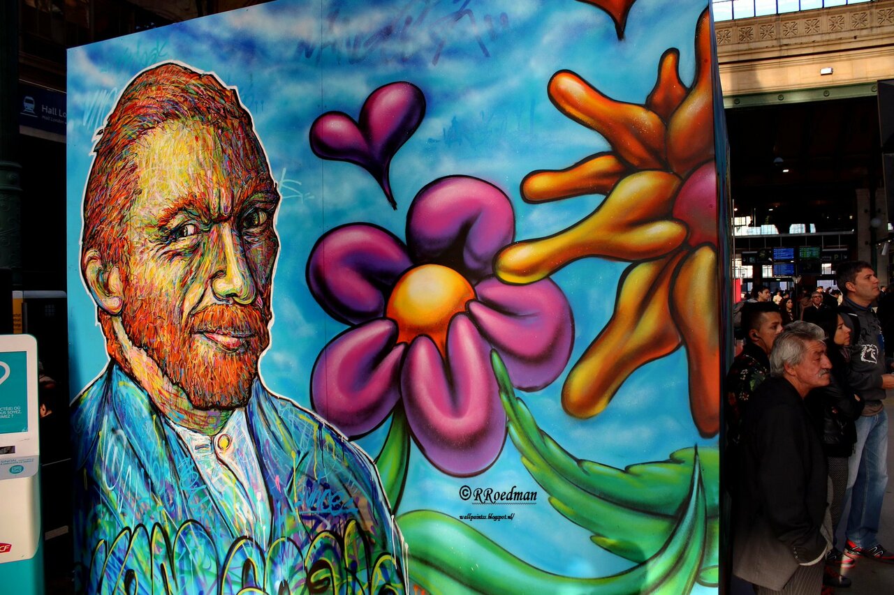 #streetart #graffiti #mural Vincent van Gogh in #Paris Gare du Nord ,2 pics at http://wallpaintss.blogspot.nl http://t.co/lpxIwaORvE