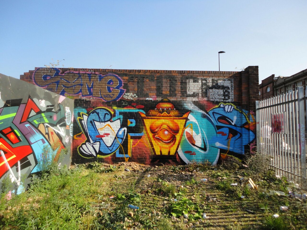 Fresh style from Epik

#graffiti #graff #Digbeth #art #arte #mural #writing #streetart #Birmingham http://t.co/37KSOjr9cT