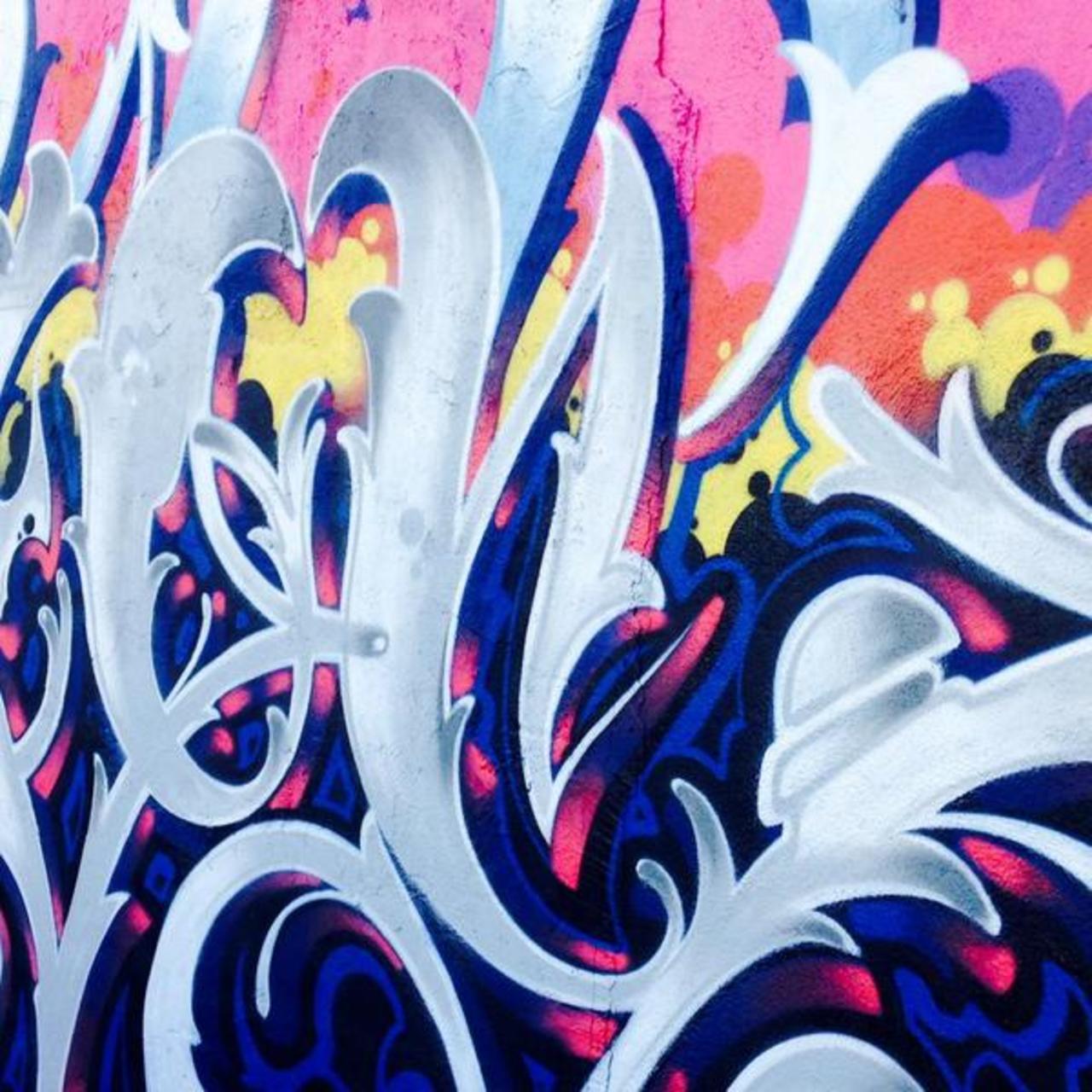 hutterdesign: Street Art at #Navigli!....#streetart #milan #milano #graffiti #italy #urban #colores http://t.co/ShEYrSaWhy