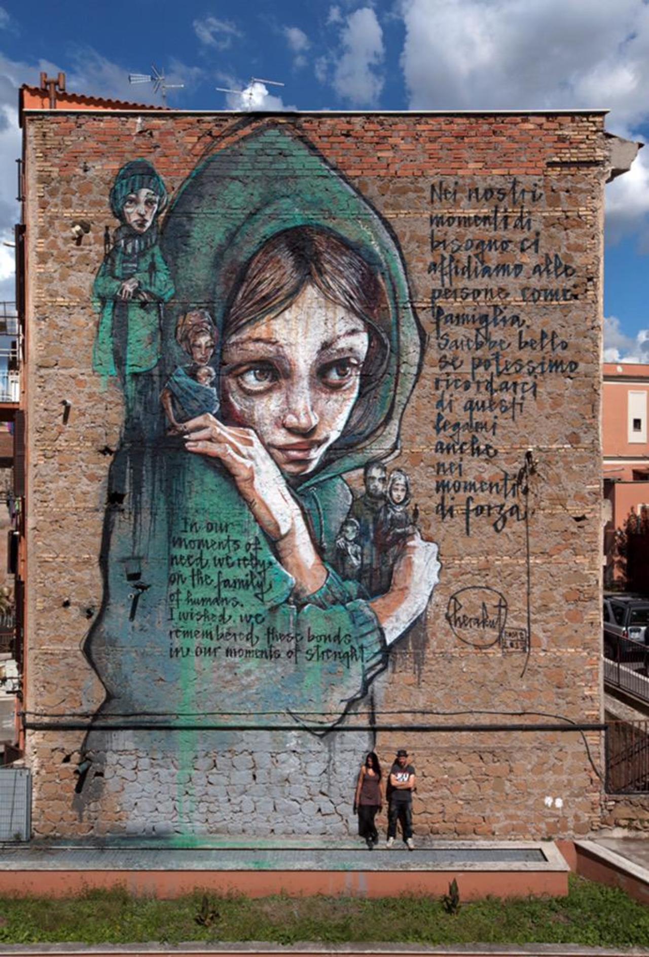 ivanchessa77: RT AuKeats: #Herakut creates a new #mural in #Rome #Italy #switch #streetart #graffiti #bedifferent … http://t.co/CkgXx6pajW