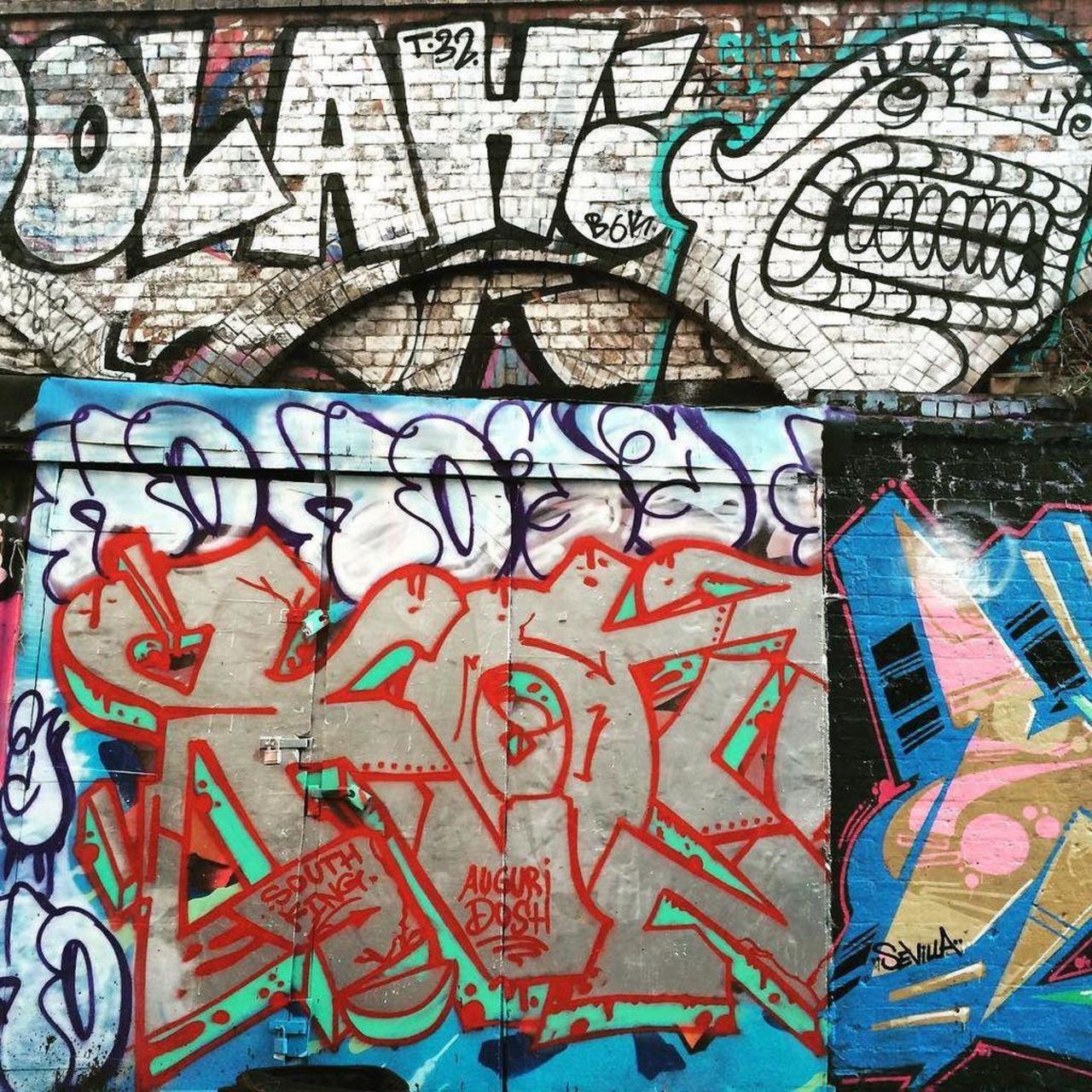 #graffitiporn  #wallporn #mural  #murales  #graffitiporn #lovestreetart #streetart #graffiti #london #loveshoreditc… http://t.co/Jn4gbS1OOt