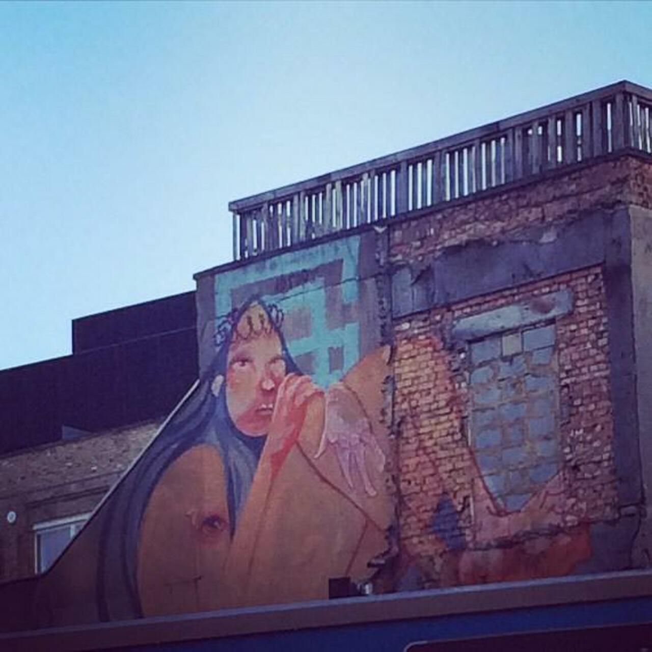 #graffitiporn  #wallporn #mural  #murales  #graffitiporn #lovestreetart #streetart #graffiti #london #loveshoreditc… http://t.co/a3xX0adhen