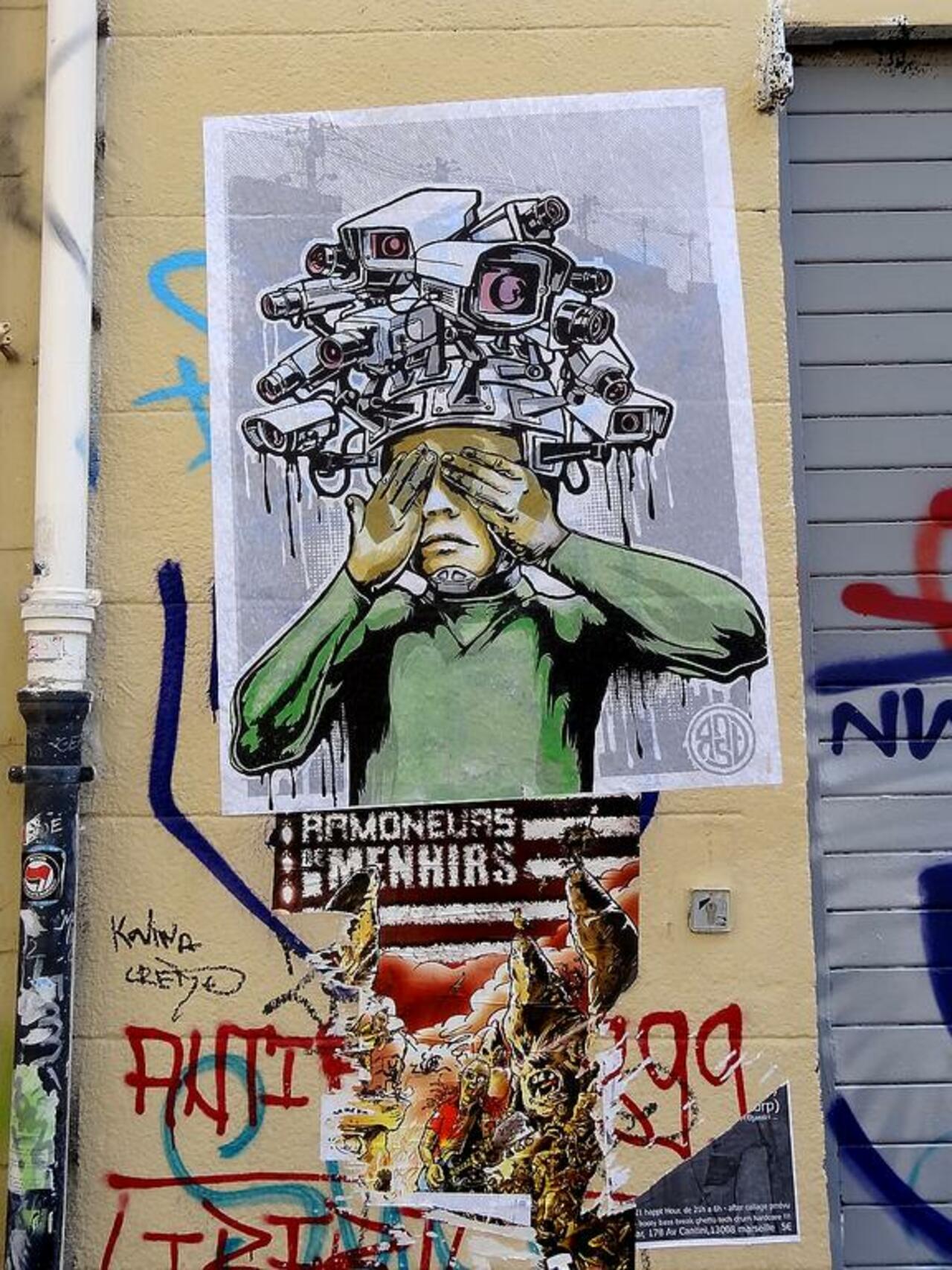 Street Art by rnst in #Marseille http://www.urbacolors.com #art #mural #graffiti #streetart http://t.co/YGjr71HzZ8