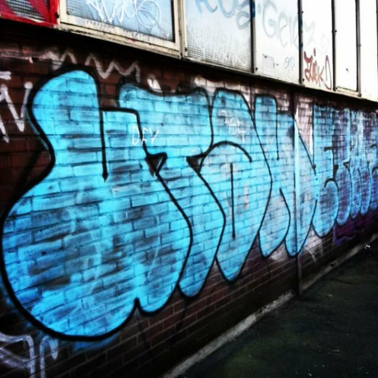 RT @artpushr: via #schmierlio_kater "http://bit.ly/1JSwnE1" #graffiti #streetart http://t.co/rNLG0ziVru