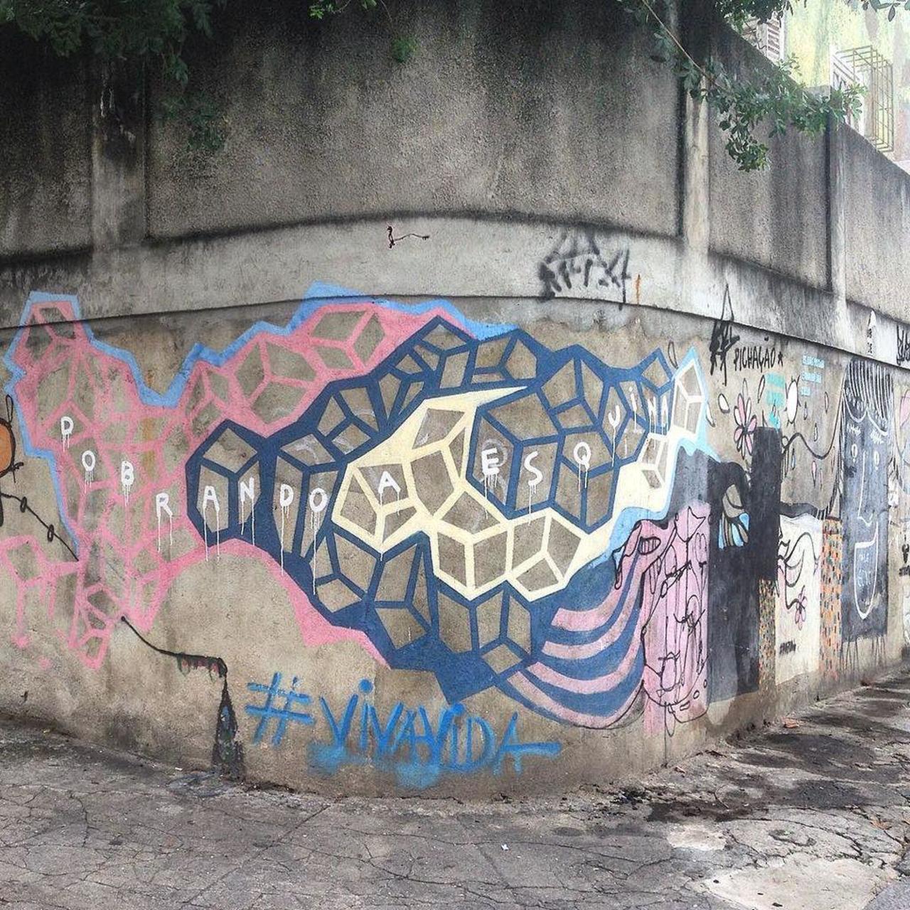 #graffiti #graffporn #streetart #streetartrio #streetartglobe #urbanart #spraydaily #MuralsDaily #nofilter #santate… http://t.co/IrgKOGetQ0