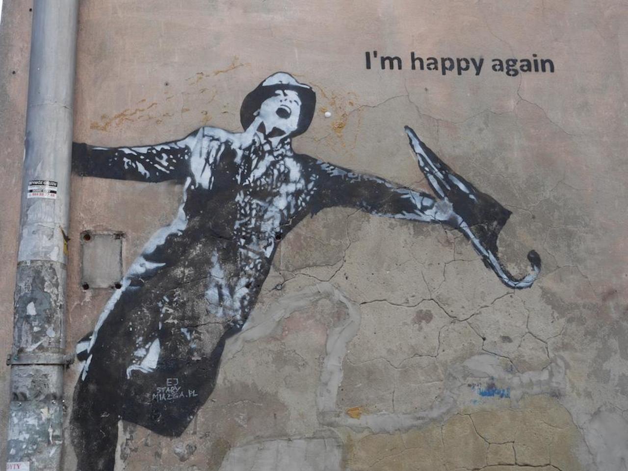 I´m happy again - Street Art in Krakow, Poland. #StreetArt #Graffiti #Mural http://t.co/eiG61RIMIZ
