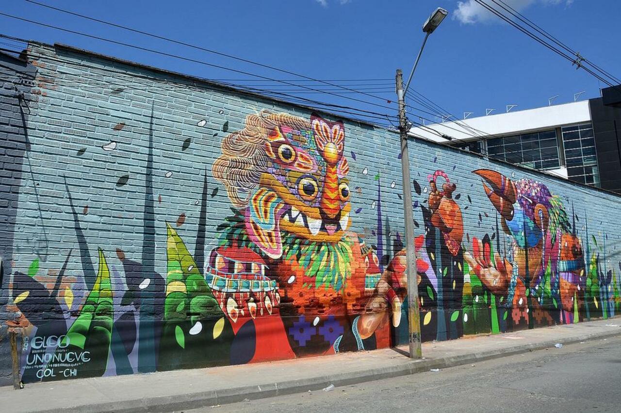 Street Art by Gleo in #Medellín http://www.urbacolors.com #art #mural #graffiti #streetart http://t.co/S8Q8liLbpU