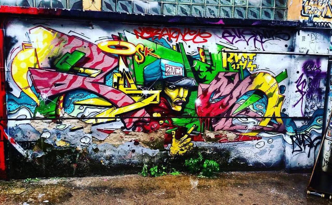 #Graffiti #instadaily #instaphoto #streetart #streetartberlin #Berlin #Germany #streetartphotographer #urbanart #pa… http://t.co/PJkphmhhfR