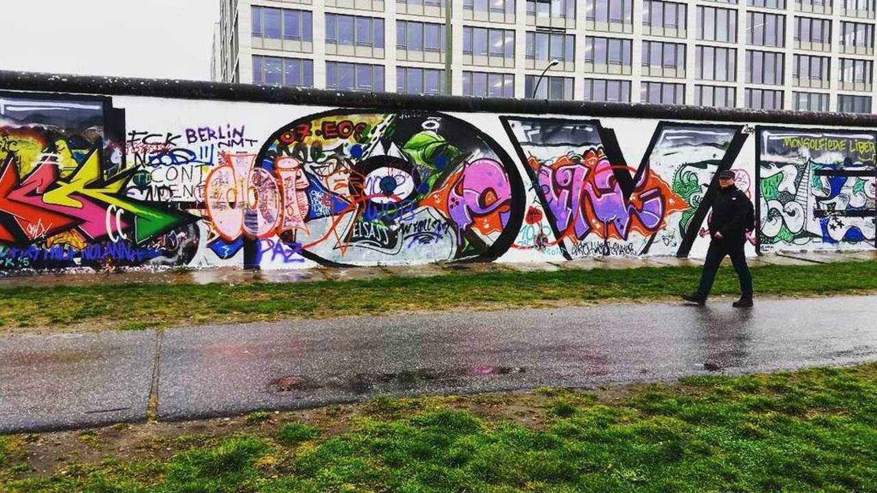 #Graffiti #instadaily #instaphoto #streetart #streetartberlin #Berlin #Germany #streetartphotographer #urbanart #pa… http://t.co/0rtg96Ydm9