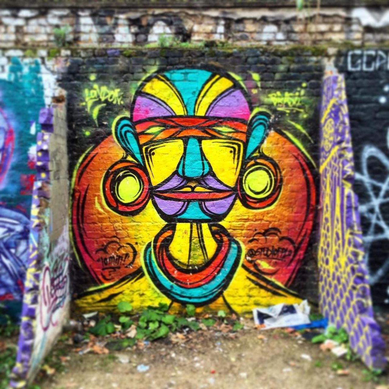#streetarteverywhere #streetartlondon #streetart #graffitilondon #graffitiporn #graffitiart #graffiti #ig_graffiti … http://t.co/U357SJ73z1