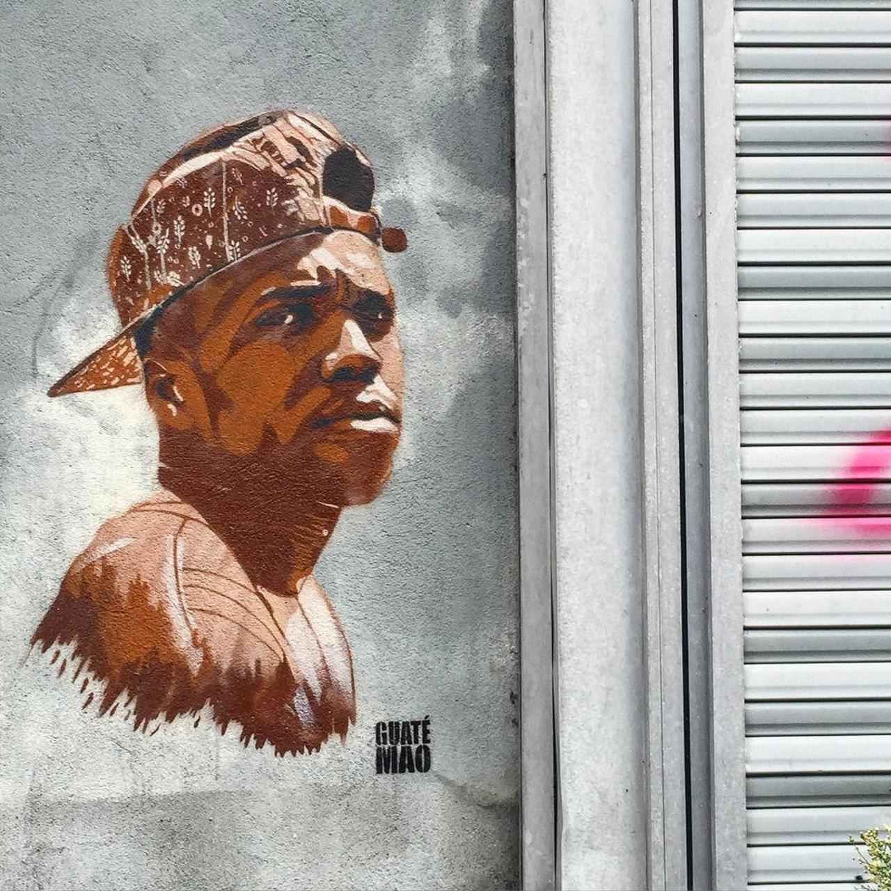 #Paris #graffiti photo by hookedblog http://ift.tt/1Rv7qVr #StreetArt http://t.co/lAFKLOVL7T https://goo.gl/7kifqw