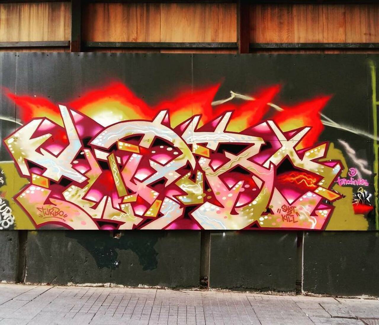 Work by @tuncdindas @dsb_graff #dsb_graff @rsa_graffiti @streetawesome #streetart #urbanart #graffitiart #graffiti … http://t.co/GS7RKLLaj0