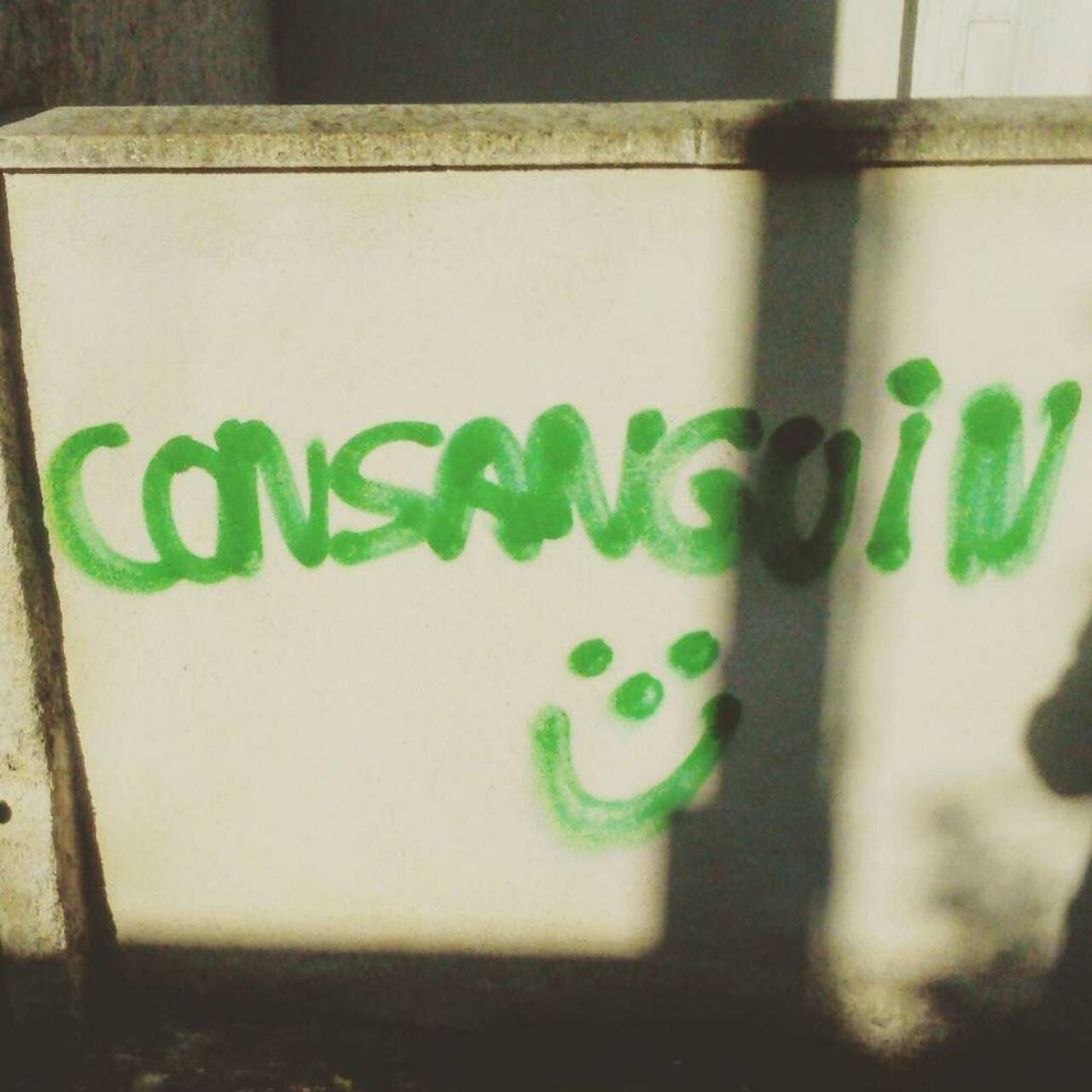 RT @artpushr: via #gizmopedia "http://bit.ly/1LrJbCo" #graffiti #streetart http://t.co/hlcKPyO6XU