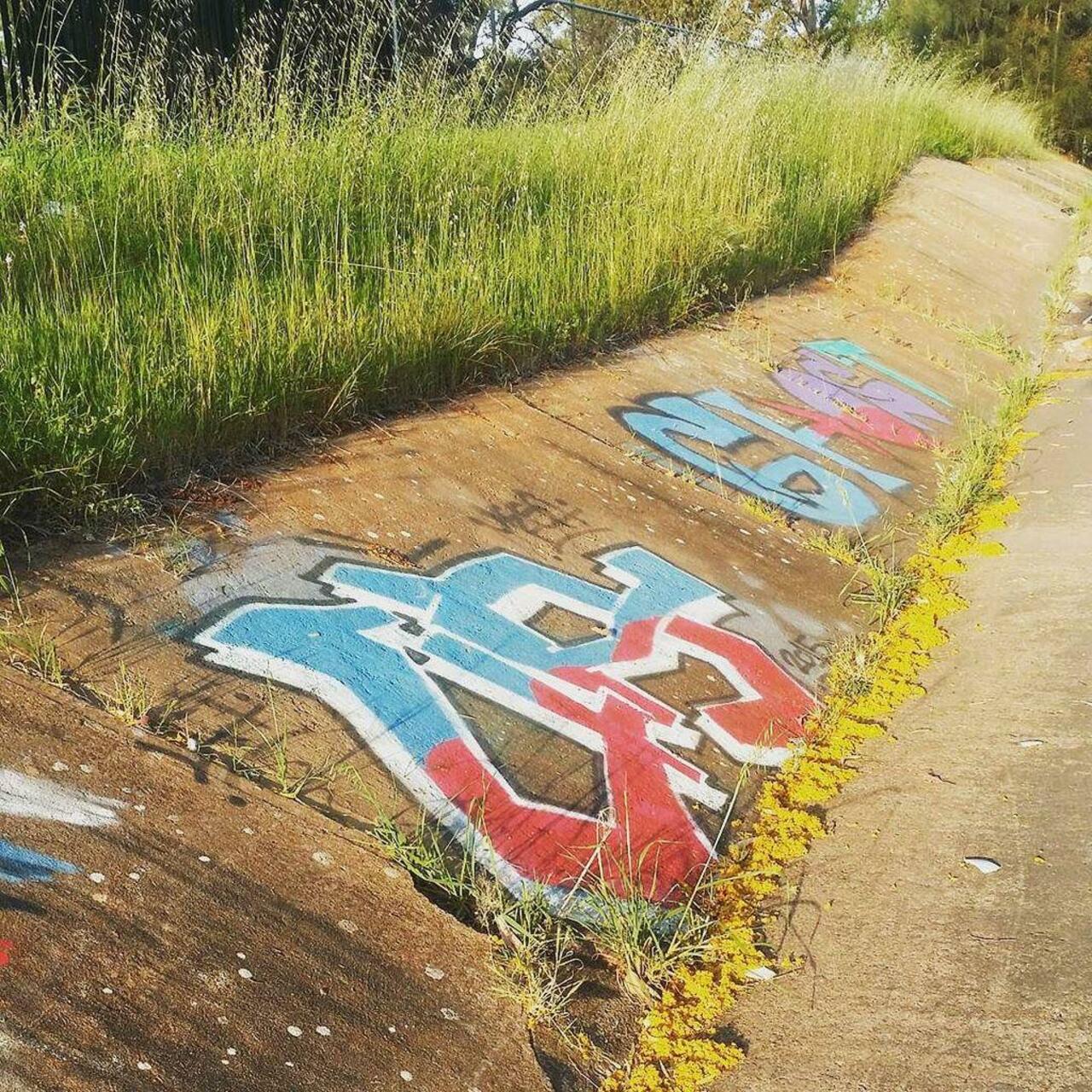 RT @artpushr: via #liddlechris "http://bit.ly/1jgqhb0" #graffiti #streetart http://t.co/JVpQY4iemZ