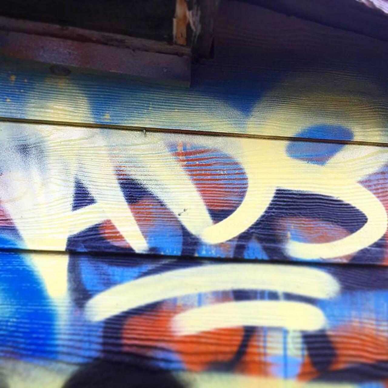RT @artpushr: via #_adskult_ "http://bit.ly/1G2iiZD" #graffiti #streetart http://t.co/r1kbMBaG5S