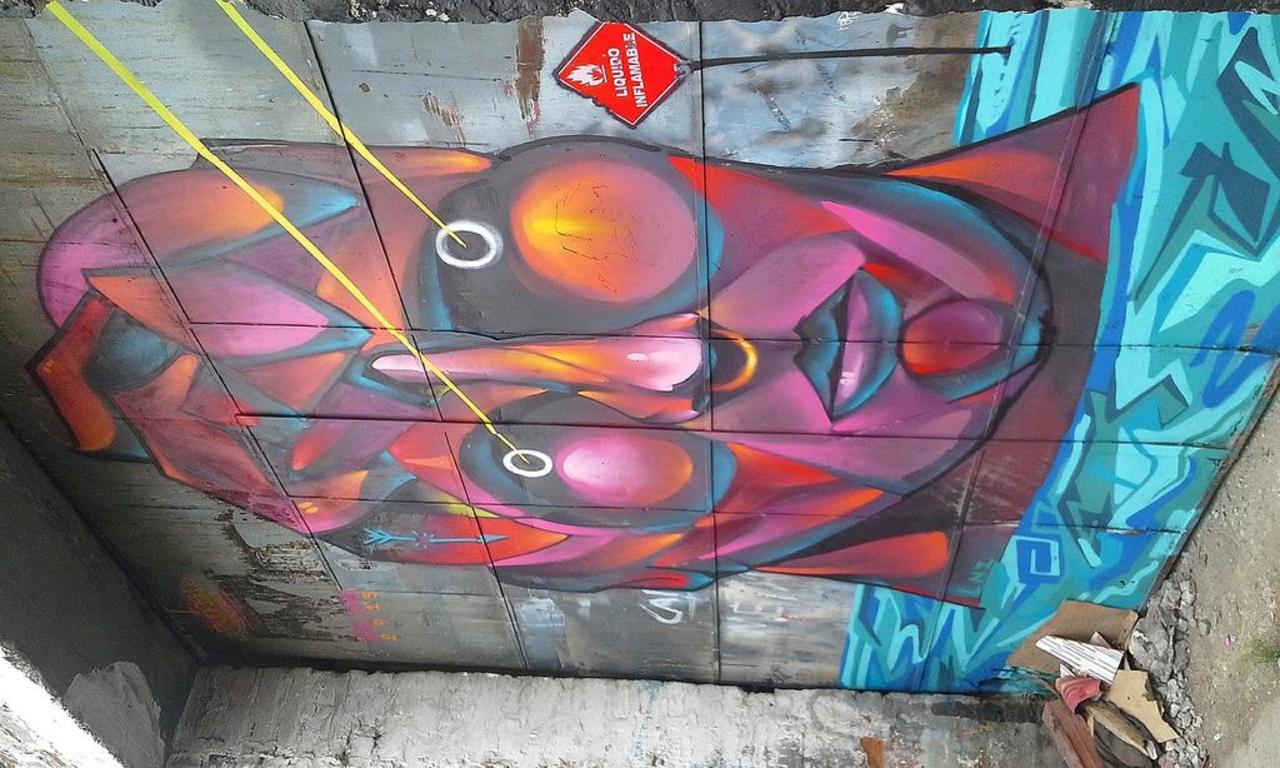 Street Art by Skoren in #Medellín http://www.urbacolors.com #art #mural #graffiti #streetart http://t.co/CkfqnLozPW