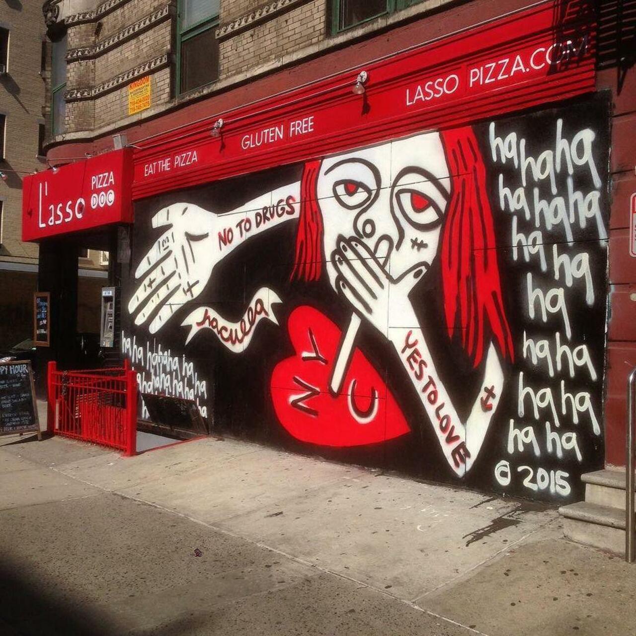 Mural Arts
Mott Street NYC
#haculalives #graff #graffiti #graffitinyc #outsider #outsiderart #street #streetart #st… http://t.co/Sk86JUt6ZP