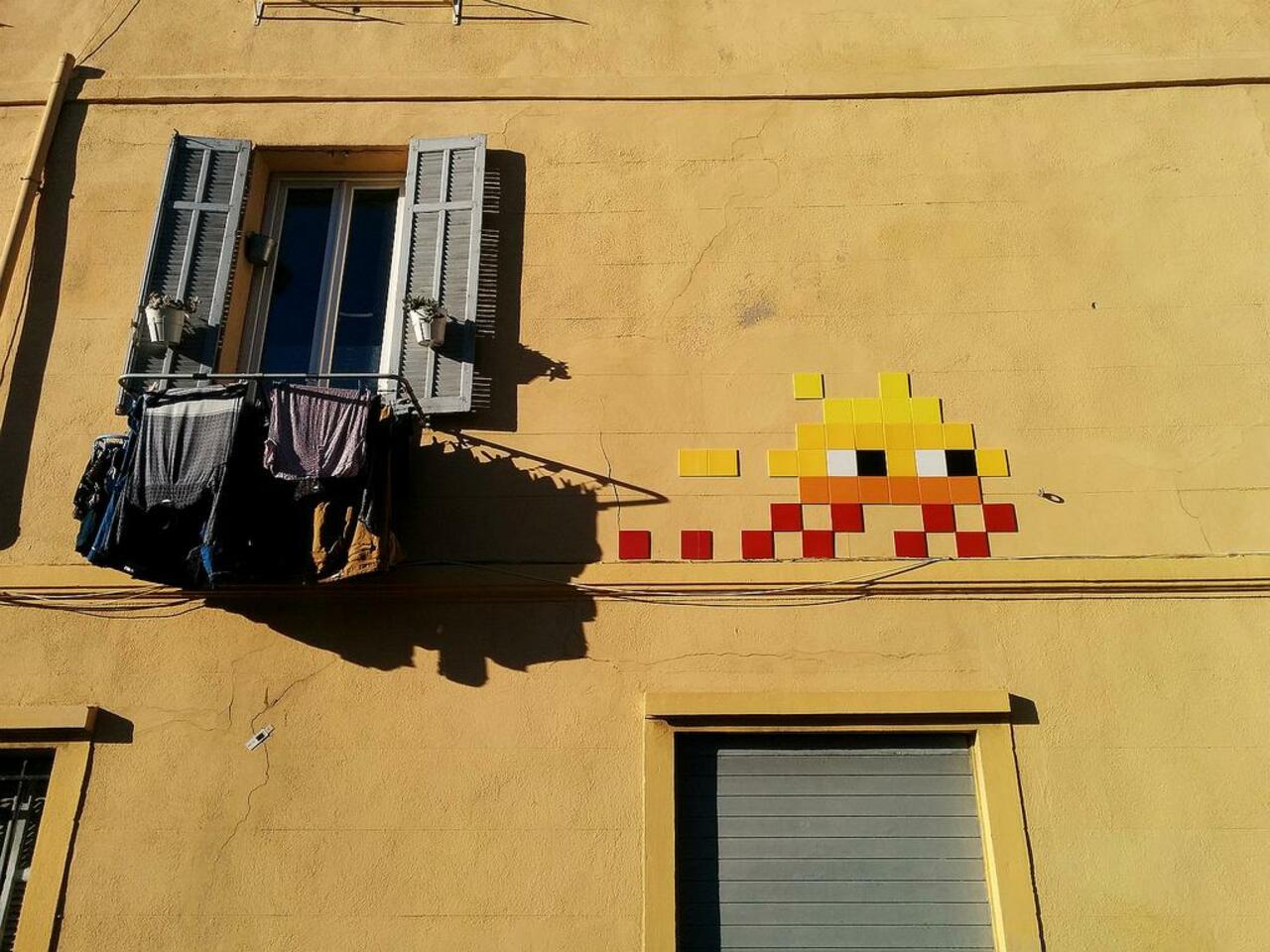 Street Art by Space Invader in #Marseille http://www.urbacolors.com #art #mural #graffiti #streetart http://t.co/ecykipDYJw