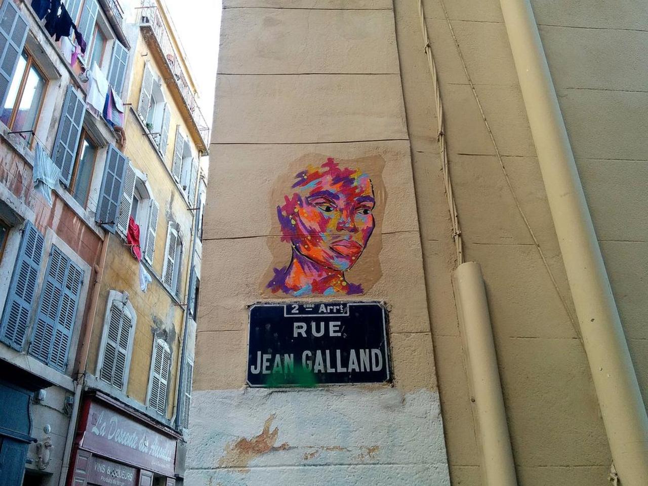 Street Art by anonymous in #Marseille http://www.urbacolors.com #art #mural #graffiti #streetart http://t.co/mkoUL2Nluc
