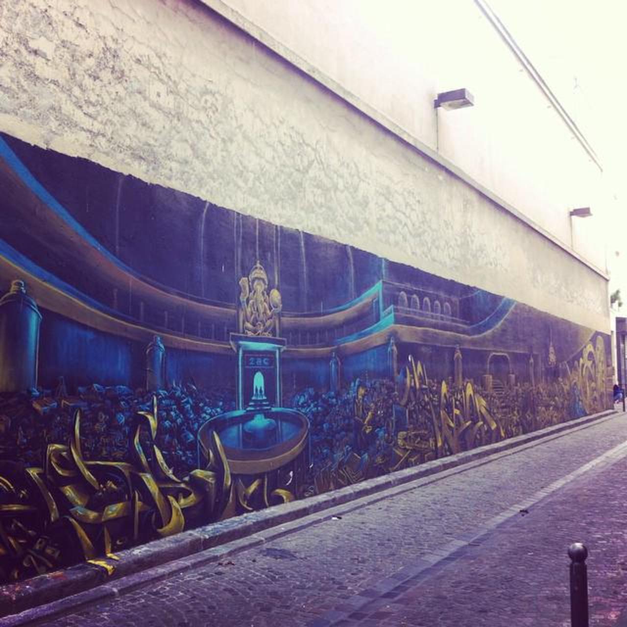#Paris #graffiti photo by @valentine.frd http://ift.tt/1L61rUL #StreetArt http://t.co/70Vq3cIDGC