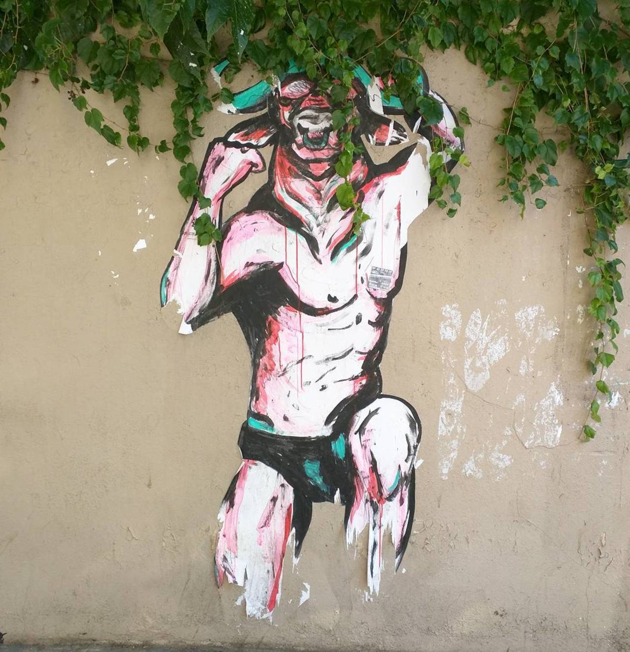 #Paris #graffiti photo by @alphaquadra http://ift.tt/1LeM0HJ #StreetArt http://t.co/9OWBLn8o8d