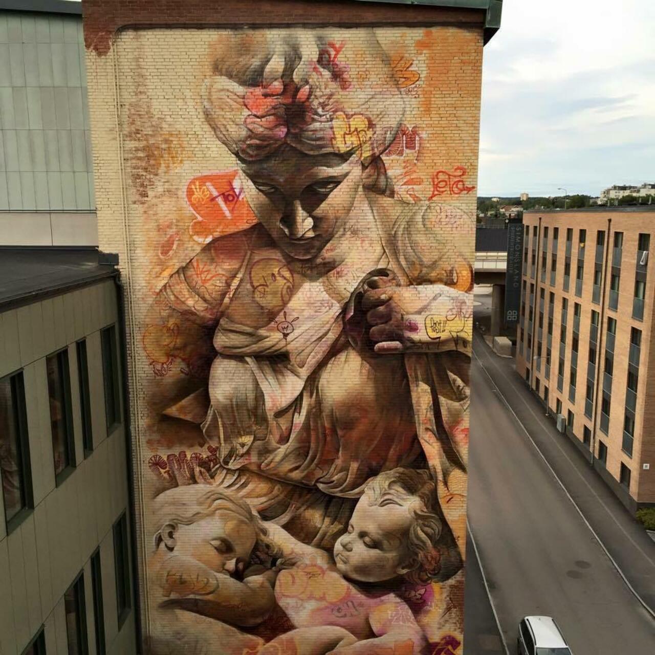 RT @CultRise: @pichiavo • #Art #Arte #Graffiti #StreetArt #arteUrbana #wall #DailyArt • #ReactCreating http://t.co/2EYtYe7oOk