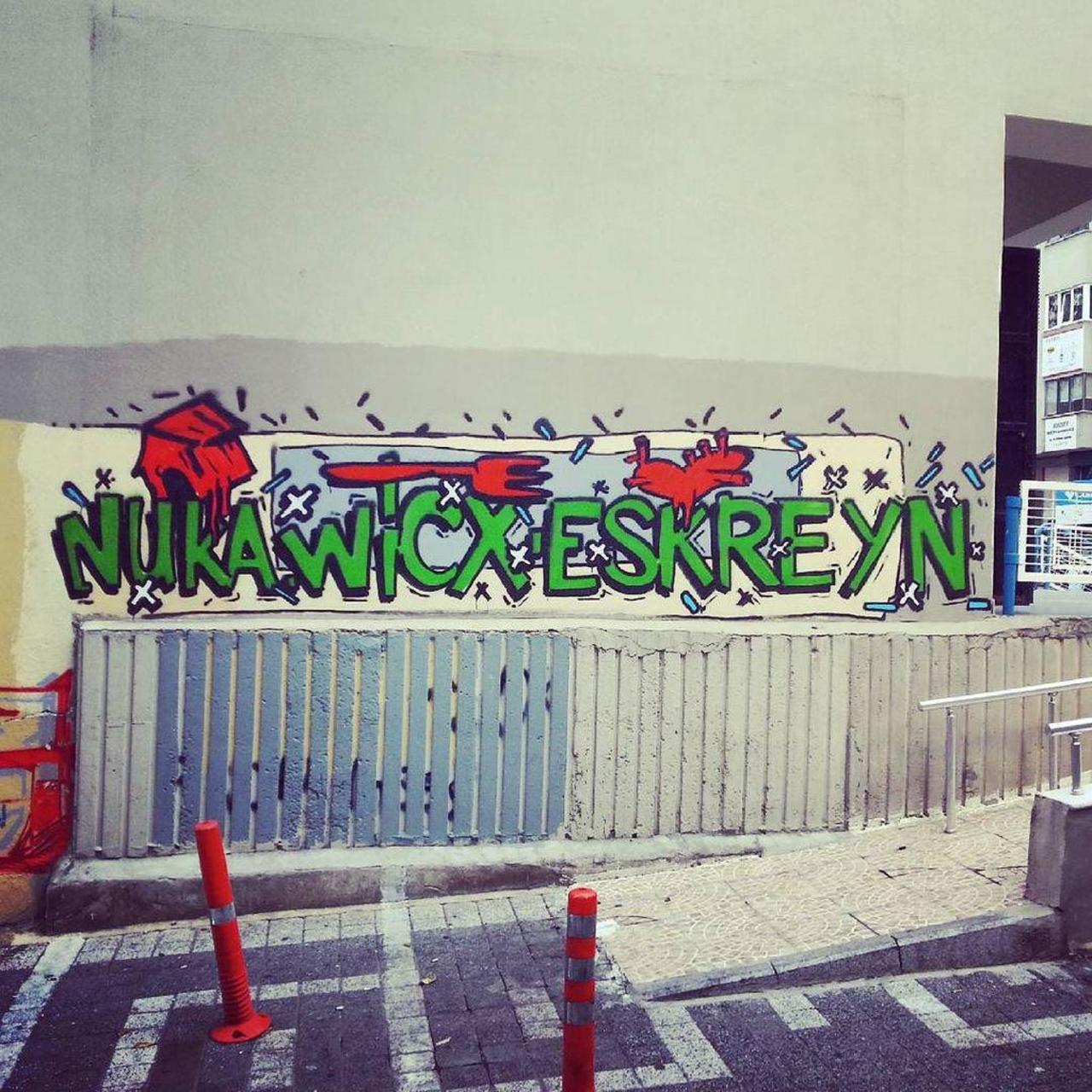 #streetartkadikoy #streetart #graffiti #publicart #urbanart #sokaksanatı #streetartistanbul #istanbulstreetart #gra… http://t.co/2FCQewT4Y9