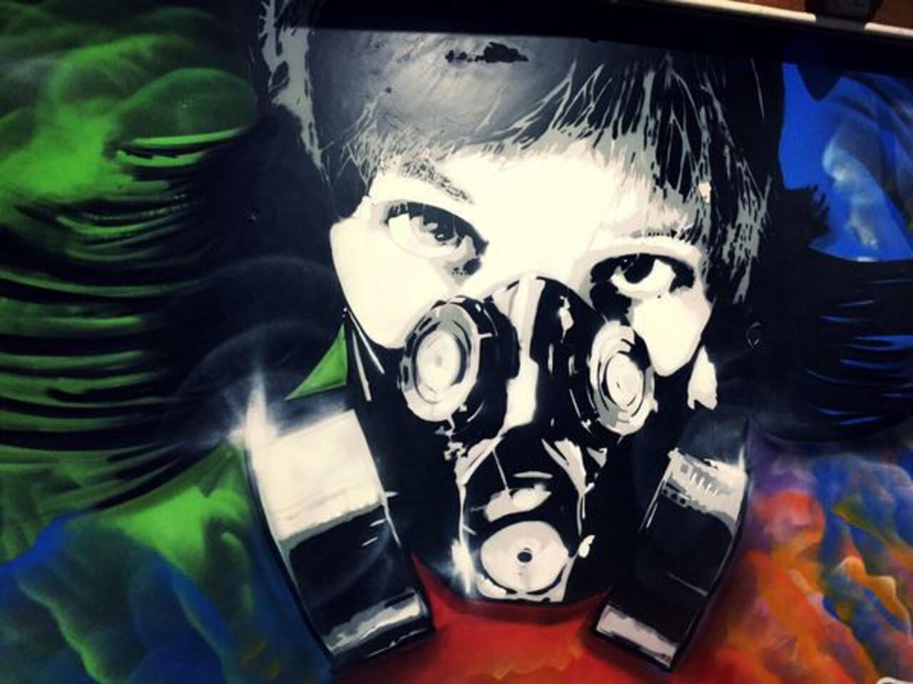 RT @StencilArtElite: Gas mask #stencil art in Bangor, Norrthern Ireland via @viswaste #streetart #graffiti #mural #urbanart #spraypaint http://t.co/9DYaTP92CO