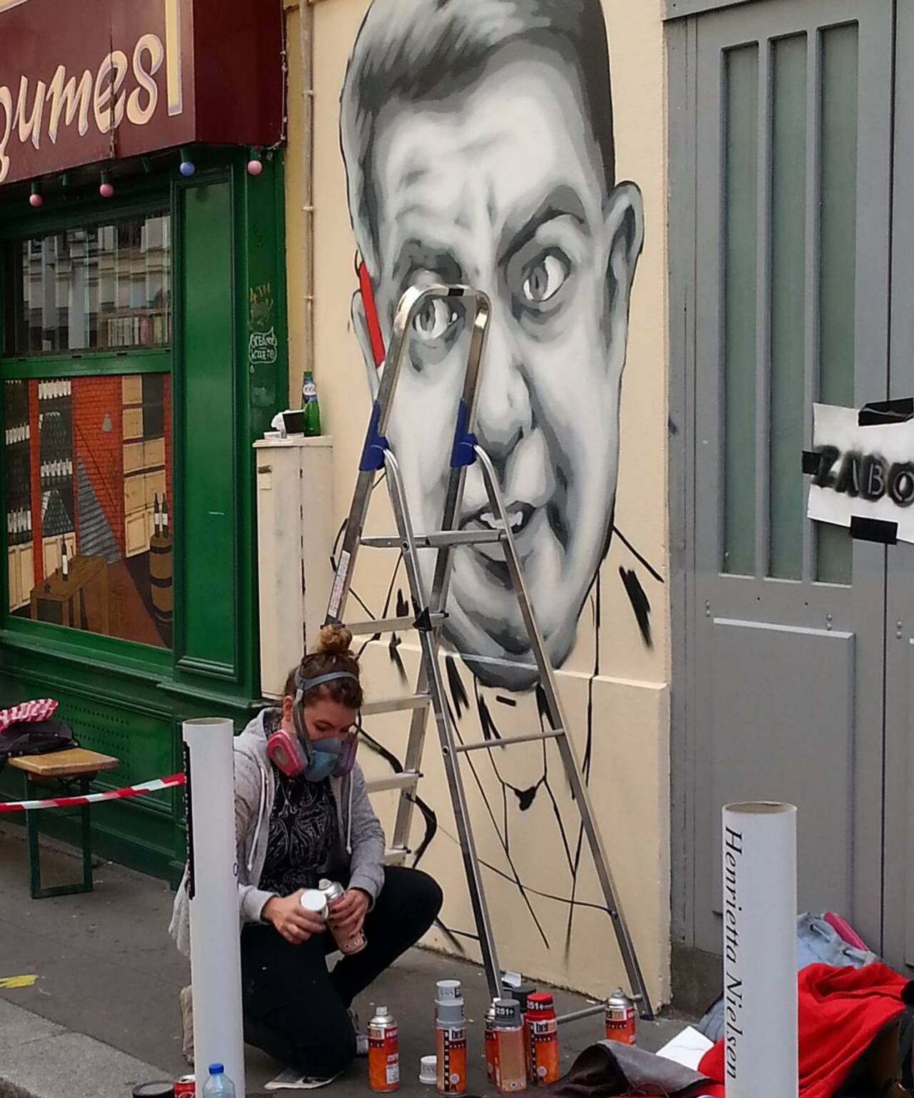 #Paris #graffiti photo by @fotoflaneuse http://ift.tt/1Ove1zm #StreetArt http://t.co/jfoL7qDd0O