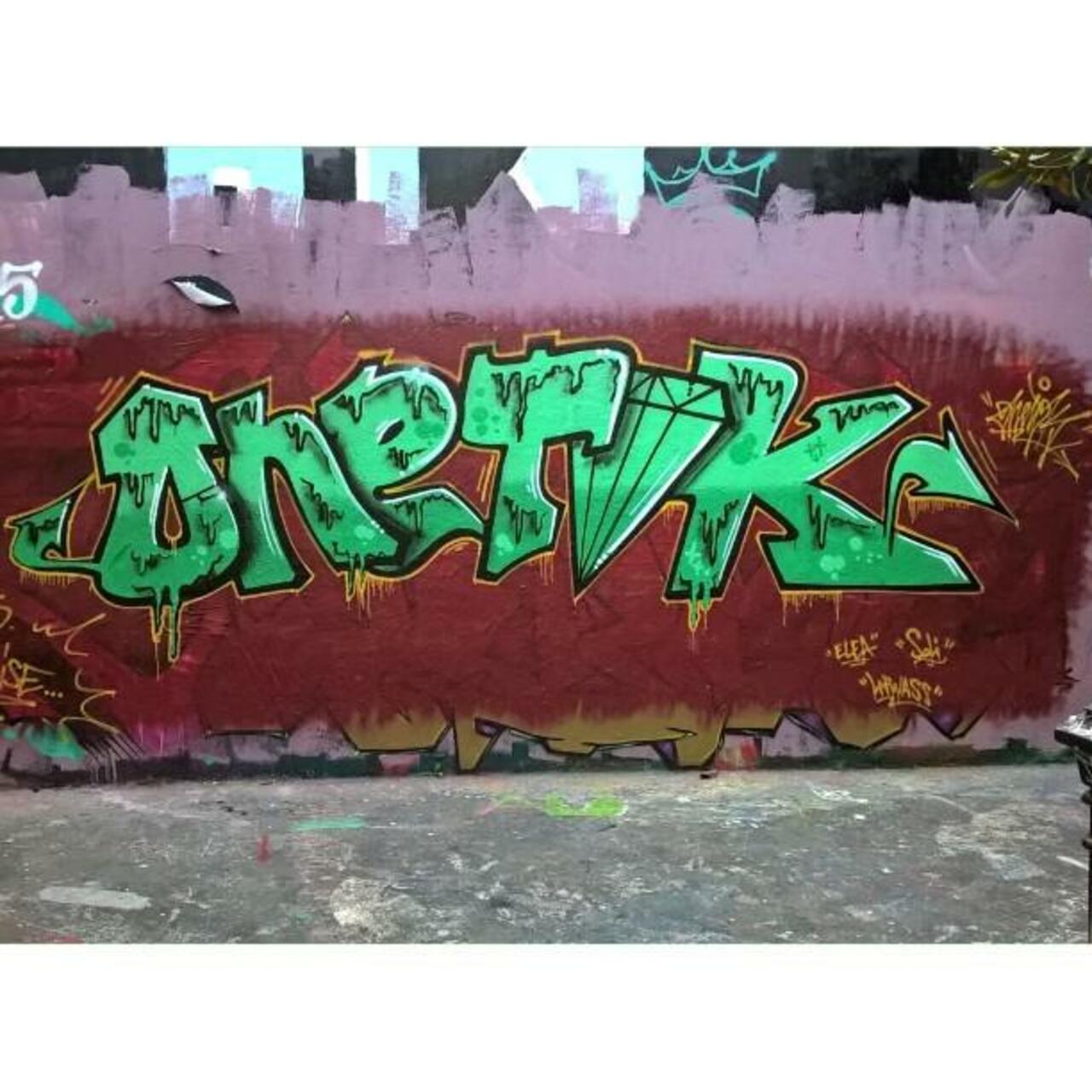 #streetart #graffiti #graff #art #fatcap #bombing #sprayart #spraycanart #wallart #handstyle #lettering #urbanart #… http://t.co/b512sgqe5U