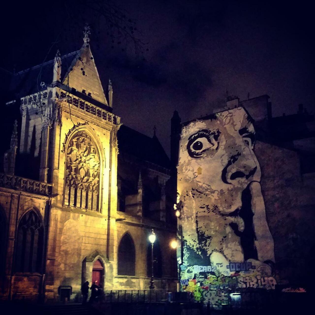 RT @kibuchu: #streetart #arturbain #urbanart #graffiti #art #city #paris #chatelet #rue #peinture #artderue #streetlife http://t.co/1xvBC89veb