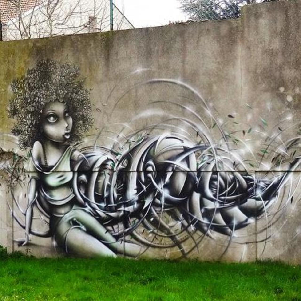 #Paris #graffiti photo by @jeanlucr http://ift.tt/1R7WmNj #StreetArt http://t.co/DCLJ4Htf2f