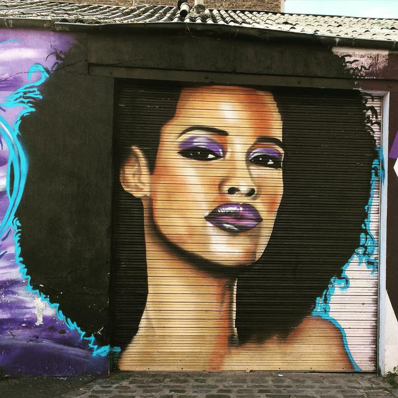 RT @circumjacent_fr: #Paris #graffiti photo by @elricoelmagnifico http://ift.tt/1jvY7J8 #StreetArt http://t.co/dYHSkBO4In