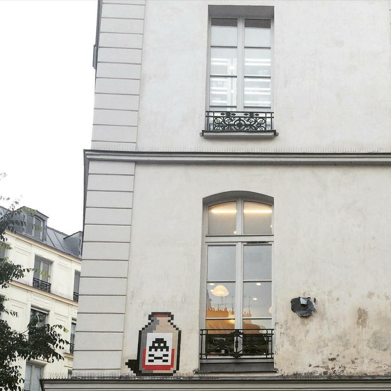 #Paris #graffiti photo by @julienvermeulen http://ift.tt/1Qpq9AX #StreetArt http://t.co/lXNyQAniWN