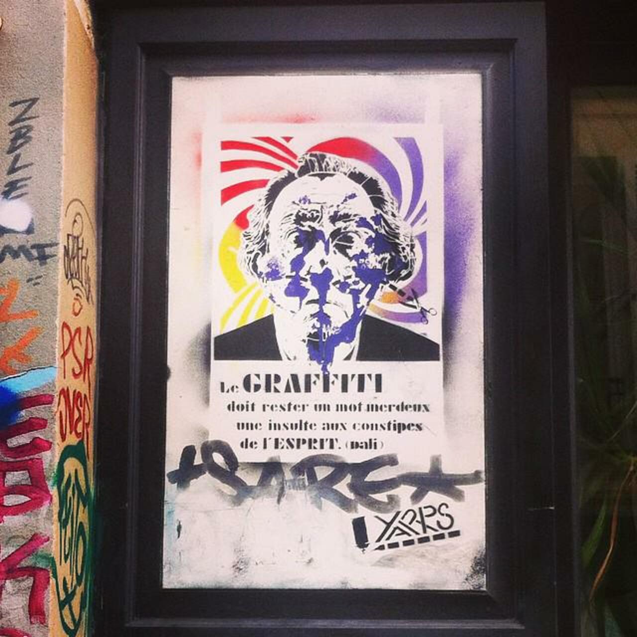 #Paris #graffiti photo by @benstagramin http://ift.tt/1OAaIaa #StreetArt http://t.co/SaY3nxiwci