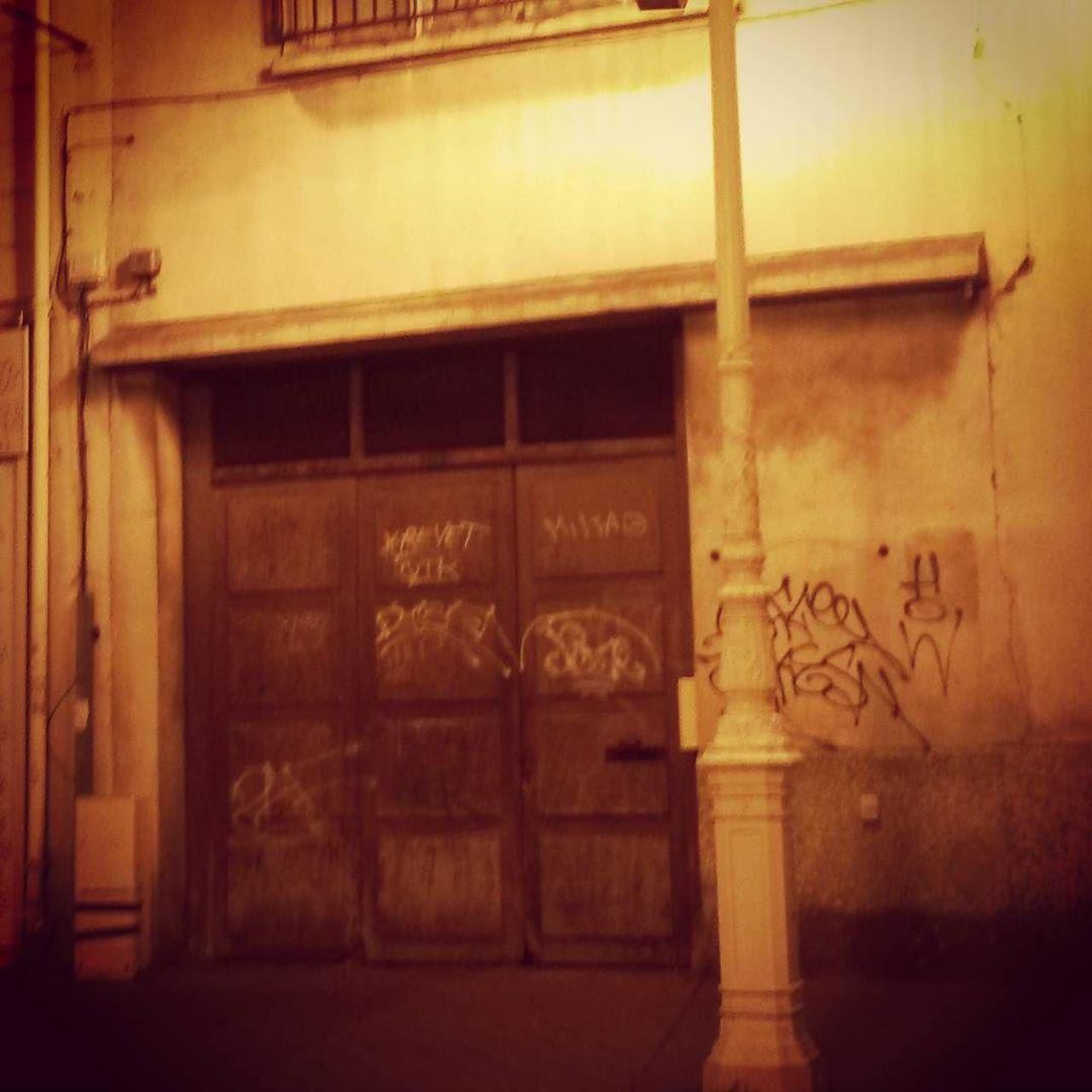 #Paris #graffiti photo by @le_cyclopede http://ift.tt/1RGnOCJ #StreetArt http://t.co/TsrhZADnhW