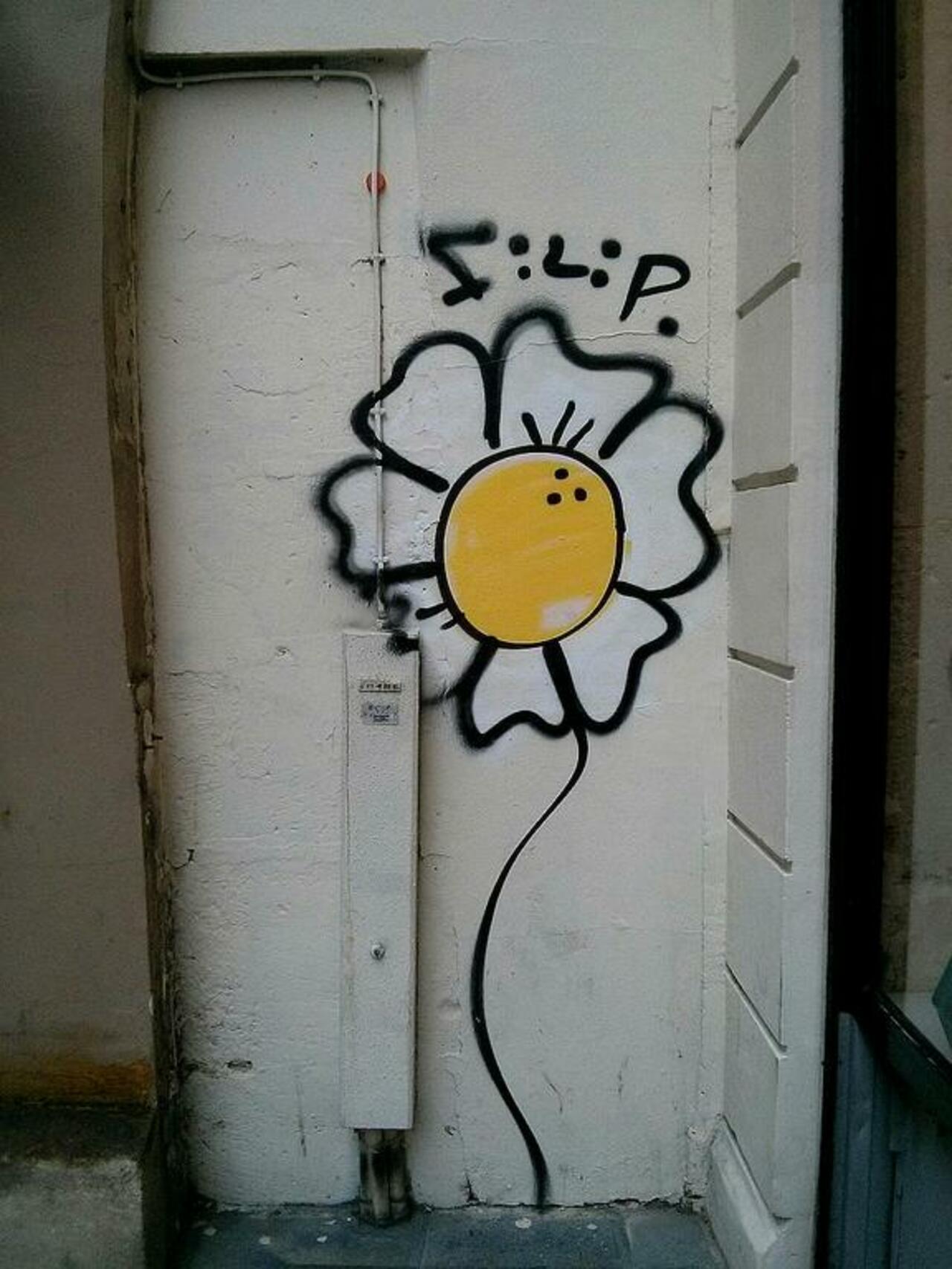 http://ift.tt/1KiqpQt Street Art by Filip in #Paris http://www.urbacolors.com #art #mural #graffiti #streetart http://t.co/Y78zFRsl2b