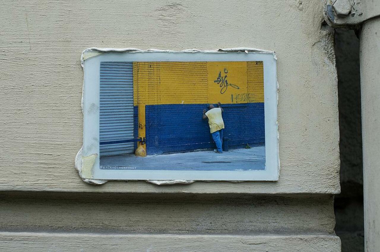 Street Art by bACKTOTHESTREET in #Paris-19E-Arrondissement http://www.urbacolors.com #art #mural #graffiti #streetart http://t.co/E3vmH91MEV
