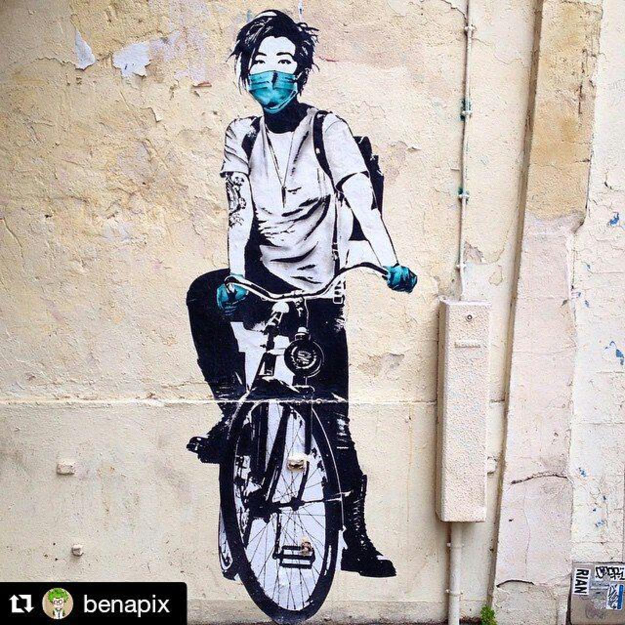 #Paris #graffiti photo by @senyorerre http://ift.tt/1jBdlwx #StreetArt http://t.co/72eYJh5wo1