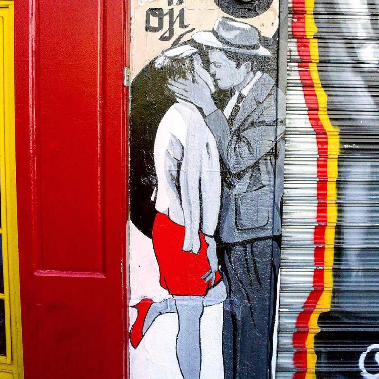 #Paris #graffiti photo by @jpoesse http://ift.tt/1hH5hJx #StreetArt http://t.co/lxUxki70tY